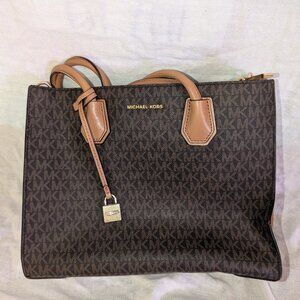 Mercer Large Logo Accordion Tote Bag